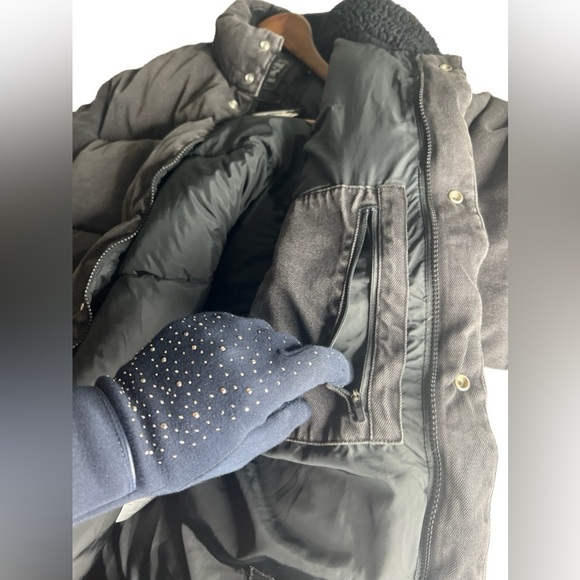 Levi’s Men’s Western Super Puffer Jacket - Picture 11 of 16